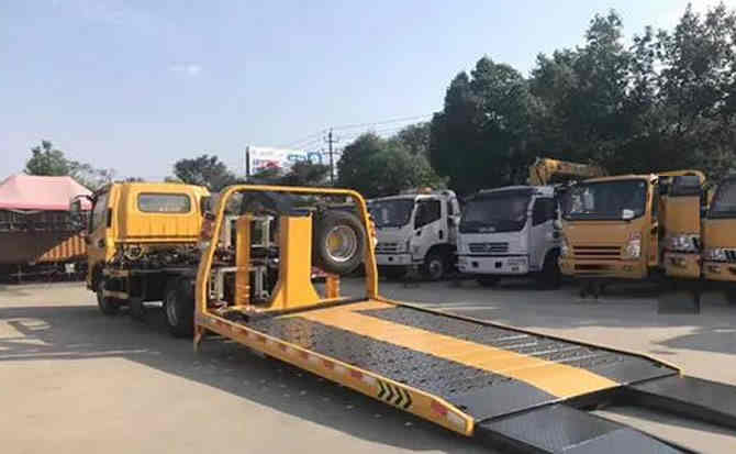 旬邑汽车中途维修案例