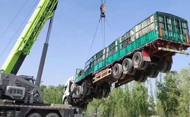 旬邑道路脱困救援案例
